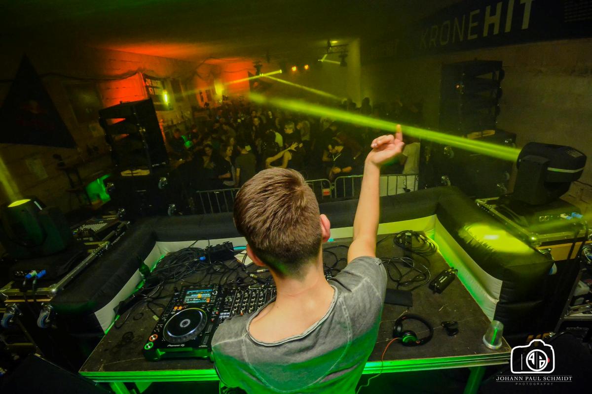 stagetek-uftaeh-austria-veranstaltungstechnik-mieten-verleih-eventtechnik verleih-buehnentechnik-verleih-buehnentechnik-miete-veranstaltungstechnik stagetek-uftaeh-austria-veranstaltungstechnik-mieten-verleih-eventtechnik verleih-buehnentechnik-verleih-buehnentechnik-miete-veranstaltungstechnik